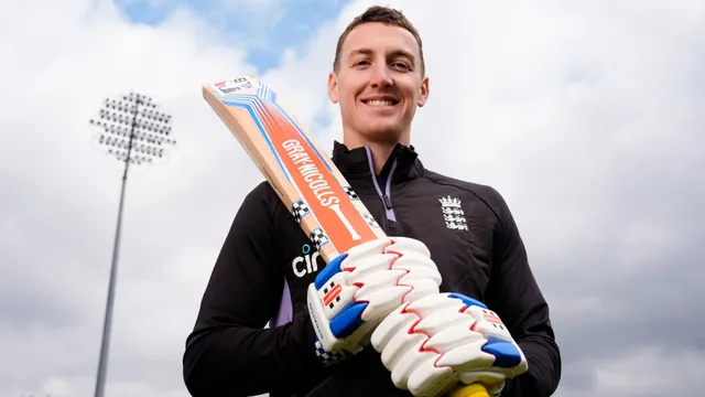 Harry Brook prioritizes England over lucrative franchise deals