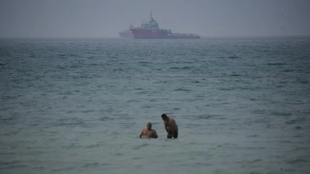 Iran warns Strait of Hormuz deal won't reopen waterway immediately