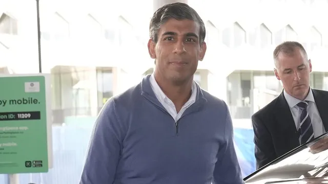 Rishi Sunak arrives in Birmingham for Conservative Party conference