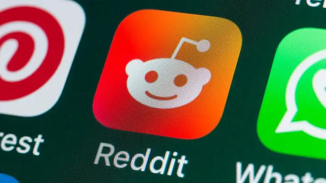 Reddit expands AI tools for moderators to enhance community management