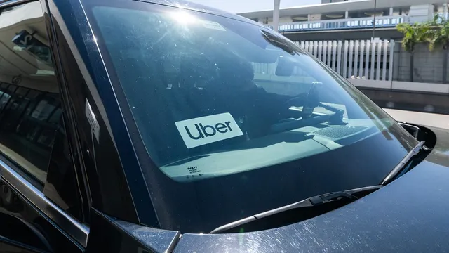 Uber pushes for hybrid networks to secure human drivers' future