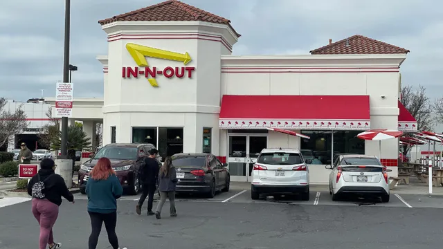 Burger Boys founder apologizes for attacking In-N-Out