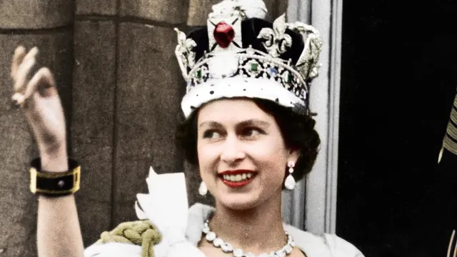 Queen Elizabeth II's diaries reveal shocking secrets from her 70-year reign