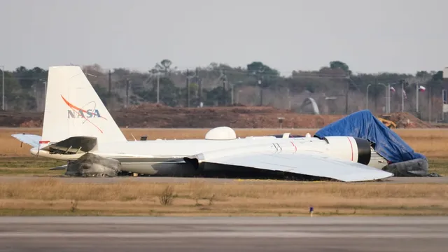 NASA's WB-57 aircraft makes emergency belly landing in Houston