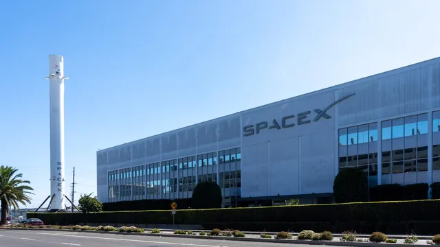 SpaceX reports strong revenue but investors spooked by AI spending