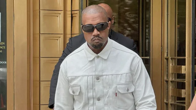 Kanye West returns to the stage in LA despite controversy