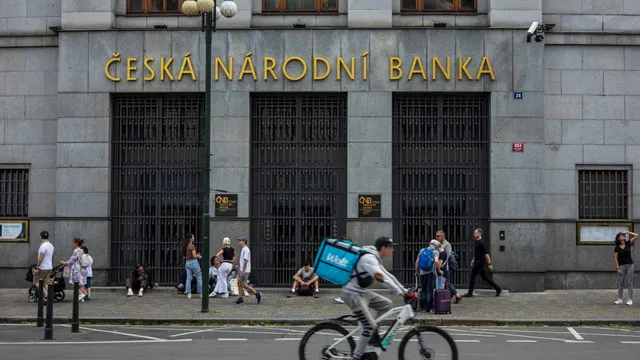 Czech central bank tests Bitcoin in groundbreaking reserve strategy