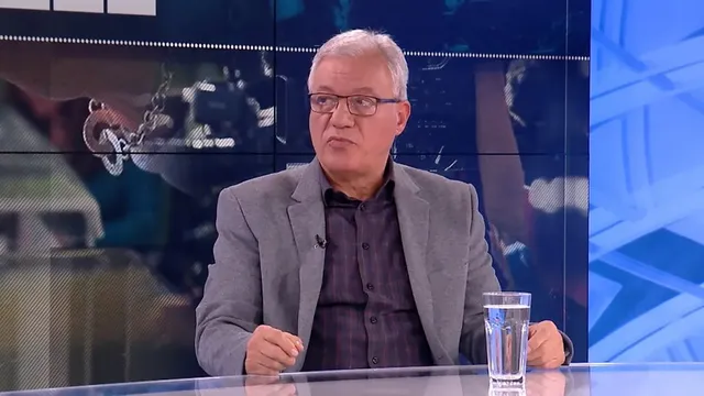 Former professor says RTS director's resignation is ineffective because Serbia's public broadcaster lacks a functioning management board