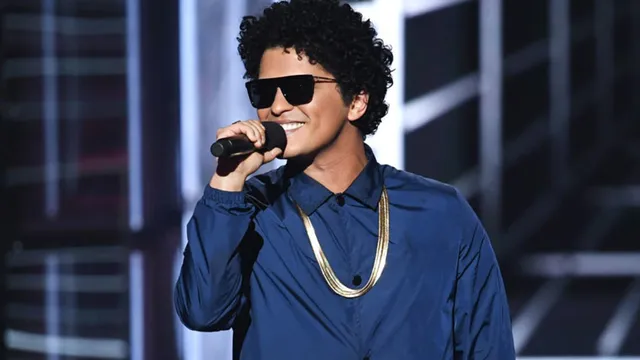Bruno Mars Opens New Clippers Arena in Inglewood