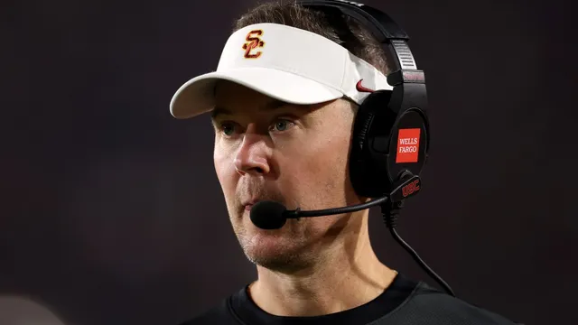 USC Trojans' playoff hopes crushed after loss to Oregon Ducks