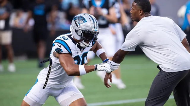 Chuba Hubbard set to return for Panthers' season opener against Bears