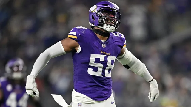 Vikings trade Jonathan Greenard to Eagles for two third-round picks