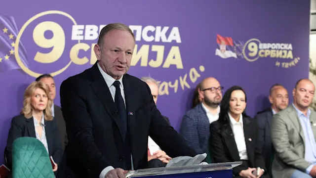 Serbian opposition leader Dragan Đilas says election victory requires Studentska lista to outpoll ruling party and his list to outpoll Socialists