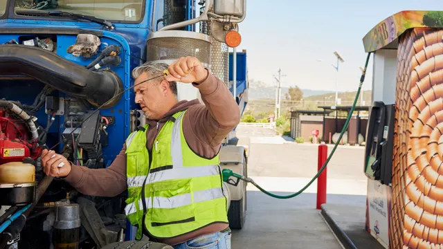 Drivers save money on gas at Horizon Fuel Center
