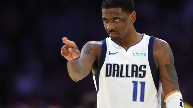 Kyrie Irving signs $119 million deal with Mavericks amid injury recovery