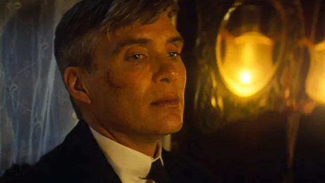 Cillian Murphy honors Helen McRory at Peaky Blinders premiere