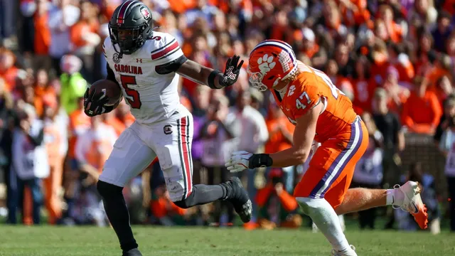 Clemson defeats South Carolina in Palmetto Bowl showdown