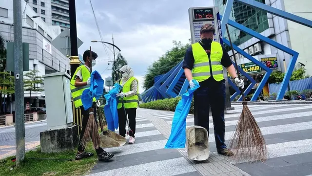 Foreigners face strict penalties for littering in Malaysia