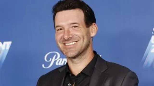 Tony Romo, former Dallas Cowboys quarterback, leaves CBS Sports after DUI incident in Wisconsin