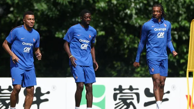 Kylian Mbappé denies tension with Ousmane Dembélé over Ballon d'Or ambitions