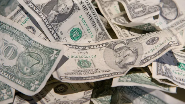 Donald Trump's signature to appear on U.S. currency for the first time ever