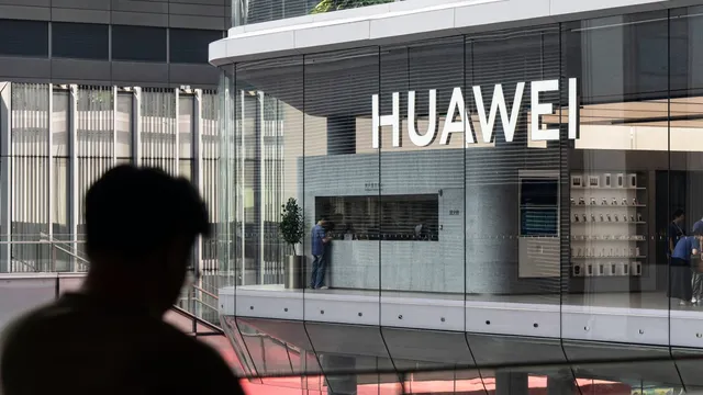 Huawei unveils Atlas 960 SuperPoD AI computing cluster in Shanghai, challenging Nvidia's lead
