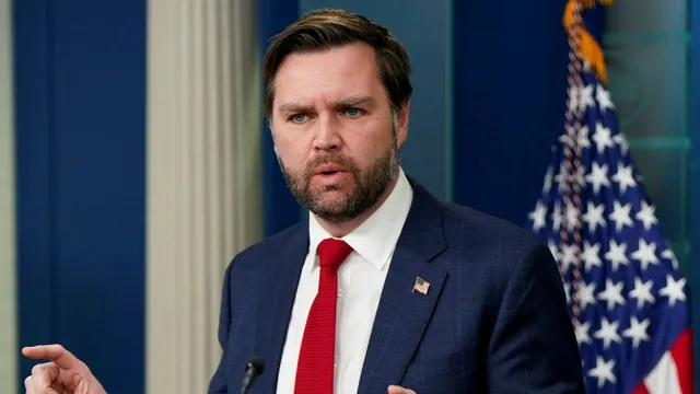 JD Vance supports Trump's demand for drastic Fed interest rate cuts