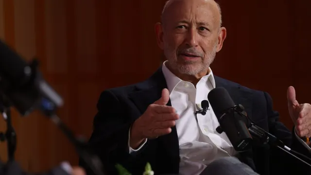 Lloyd Blankfein predicts swift end to the Iran war