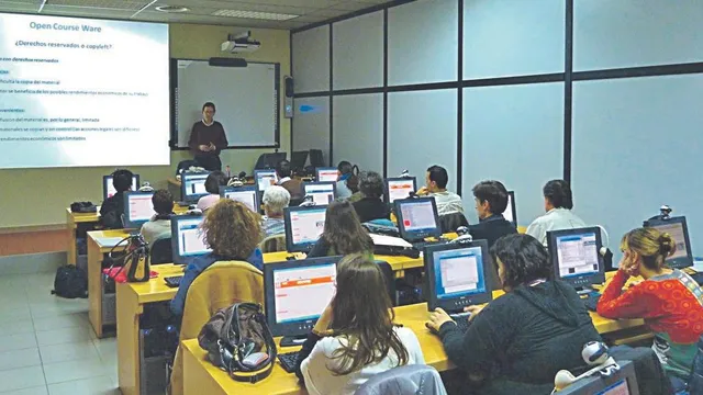Cambridge report urges Spain to involve teachers in shaping AI policies for schools