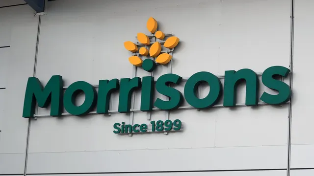 Morrisons faces job cuts despite rising sales and hiked savings target