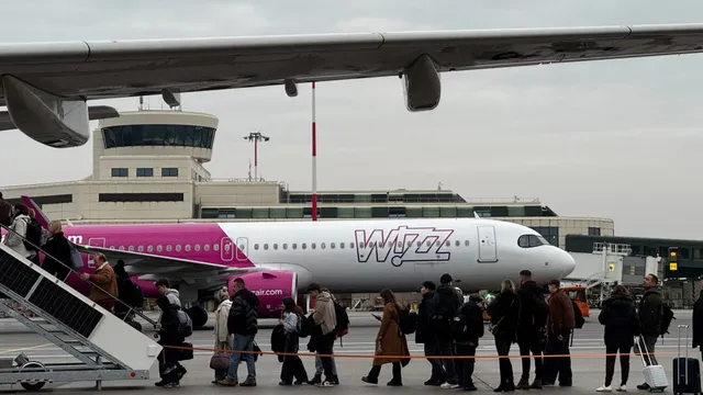 Italy imposes flight fuel limits amid supply concerns