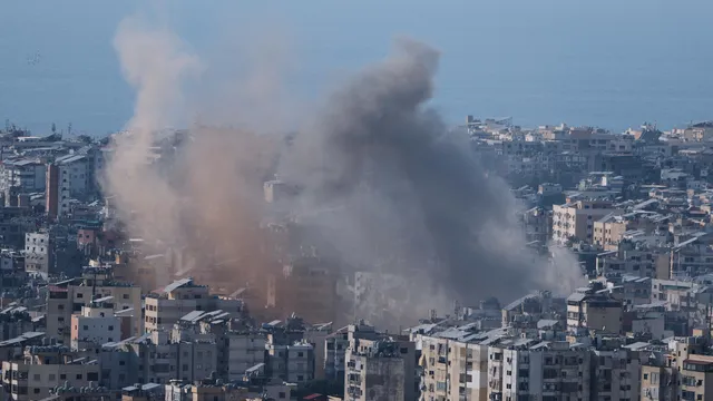 US prepares for most intense air strikes on Iran amid soaring tensions