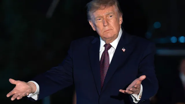 Nearly 1,400 workers laid off at Ohio truck factory before Trump rally