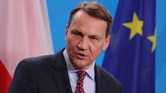 Poland hints at forgiveness for Slovakia if aid to Ukraine is unblocked