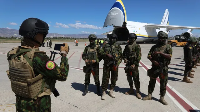Kenyan police deploy in Haiti to combat gang violence