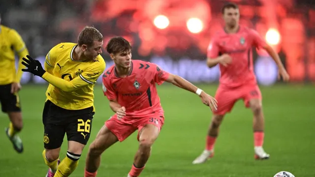 Marcel Sabitzer scores late goal to secure Borussia Dortmund's victory in DFB-Pokal match