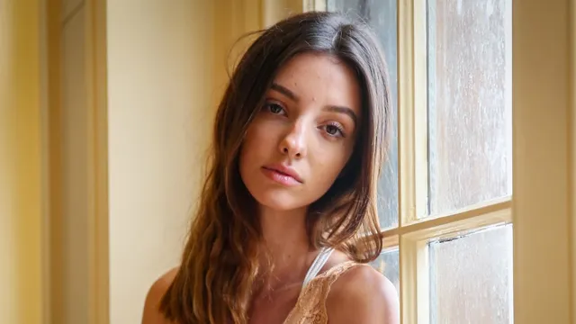 Lucy Markovic dies at 27 from a rare brain condition