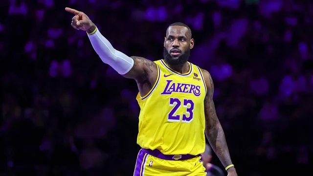LeBron James abandons hope of owning NBA team in Las Vegas