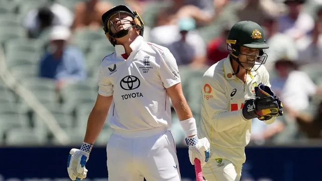 Jofra Archer shines with five wickets as England struggles in Adelaide