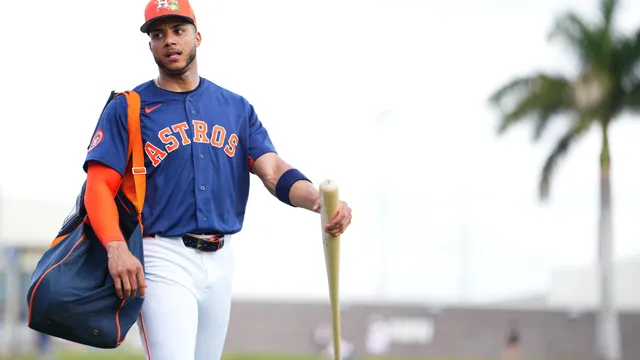Jeremy Peña faces long recovery after WBC injury setback