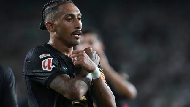 Ferran Torres shines with two goals in PSG debut
