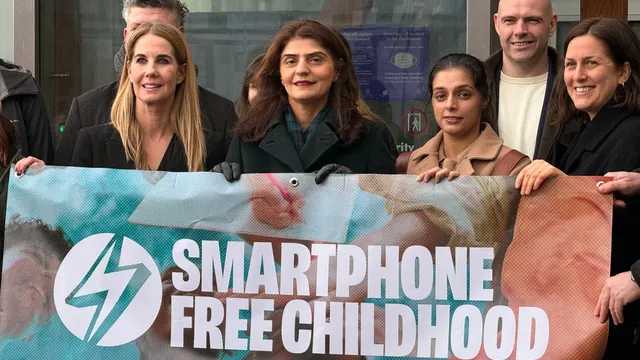 Parents demand Scotland bans phones in schools to protect children