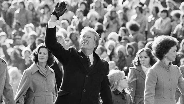 Jimmy Carter sparks outrage by pardoning Vietnam War draft dodgers