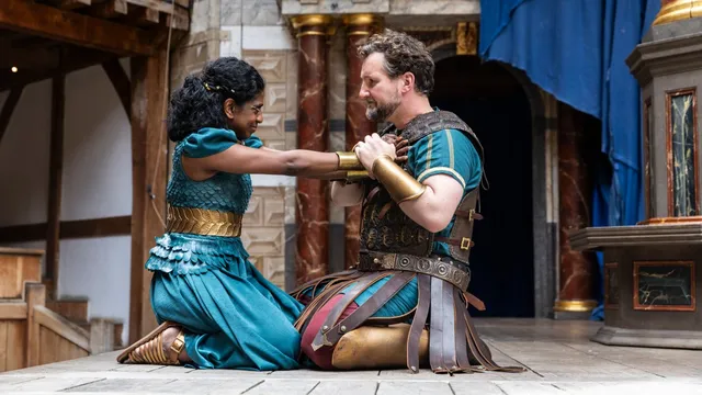 Deaf actors in Antony and Cleopatra at the Globe