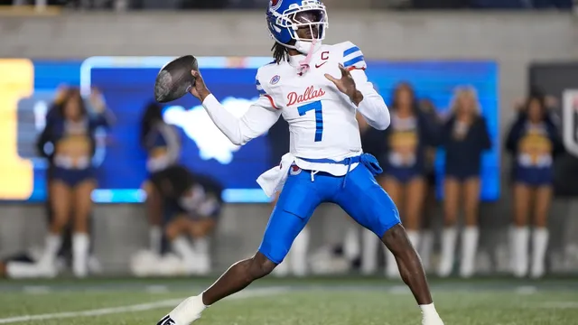 Arizona defeats SMU in a thrilling Holiday Bowl matchup