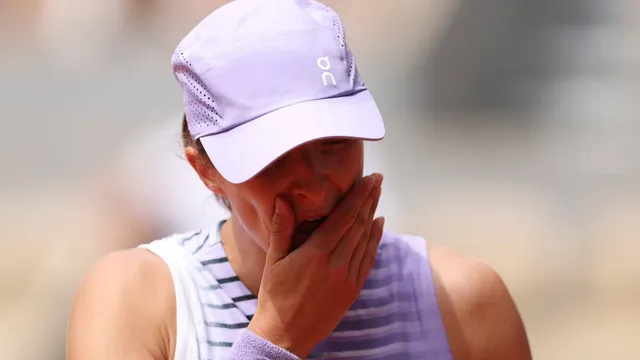 Marta Kostyuk shocks Iga Swiatek at French Open