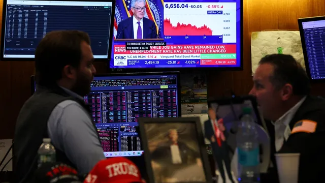 Almost half of Americans fear total economic collapse in next decade