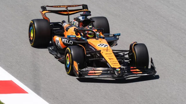 Oscar Piastri claims pole position at the Spanish Grand Prix