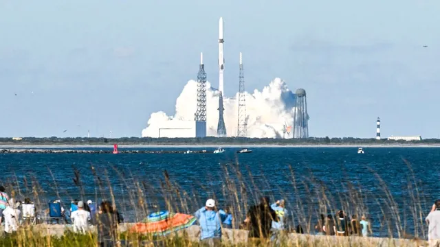 Blue Origin hits milestone with successful New Glenn rocket launch and recovery