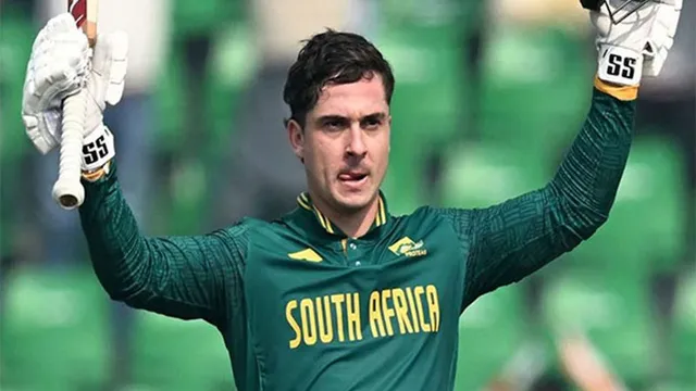 South Africa beats Australia by 67 runs in first one-day international in Durban